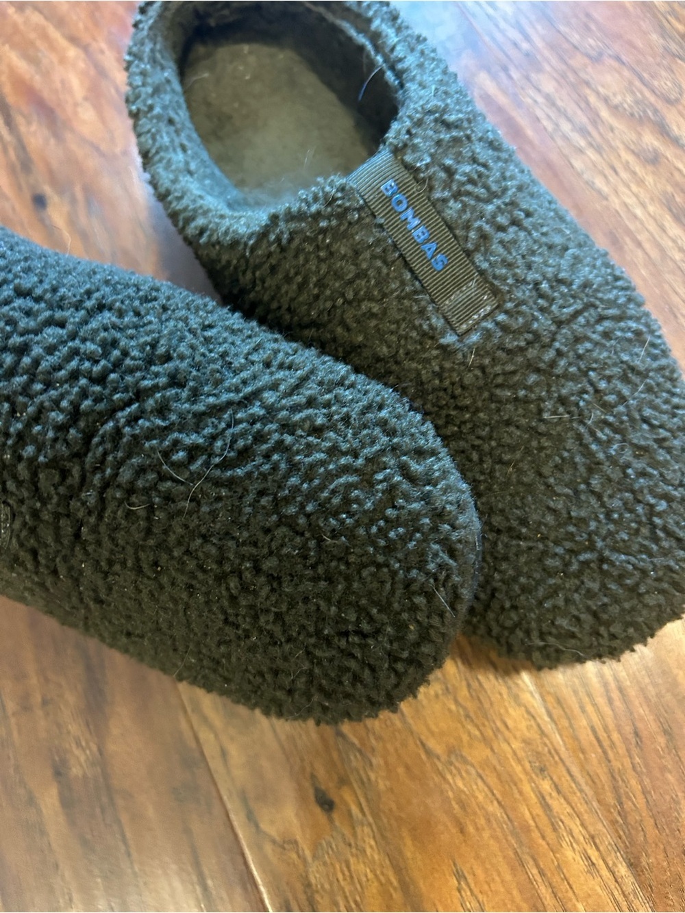 Bombas Great Black Sherpa Clog Slippers Fuzzy Perfect for Fall Winter - Picture 3 of 4